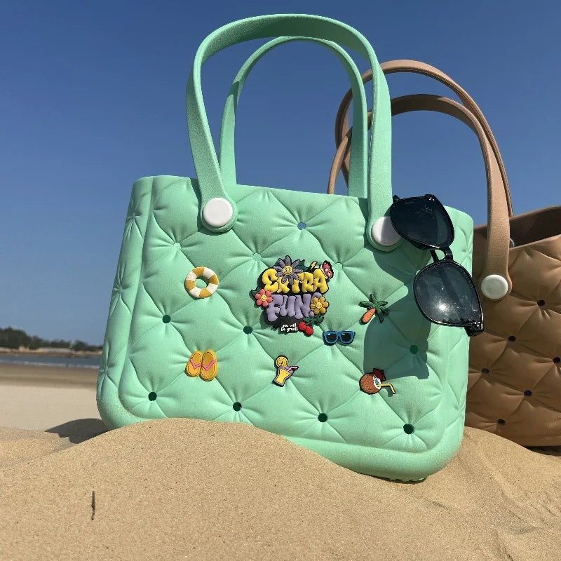 7pcs of cute cartoon beach bag pendant, easy to insert and replace beach bag accessories, travel beach bag pendant accessories